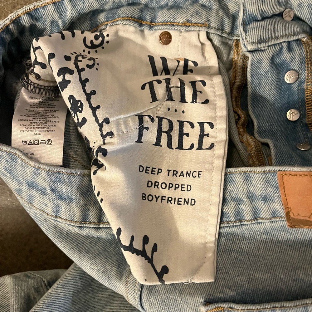 We The Free Deep Trance Dropped Boyfriend Jeans Size 29 - Picture 6 of 8